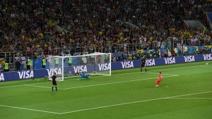 0703-eng-col1-pickford save from bacca